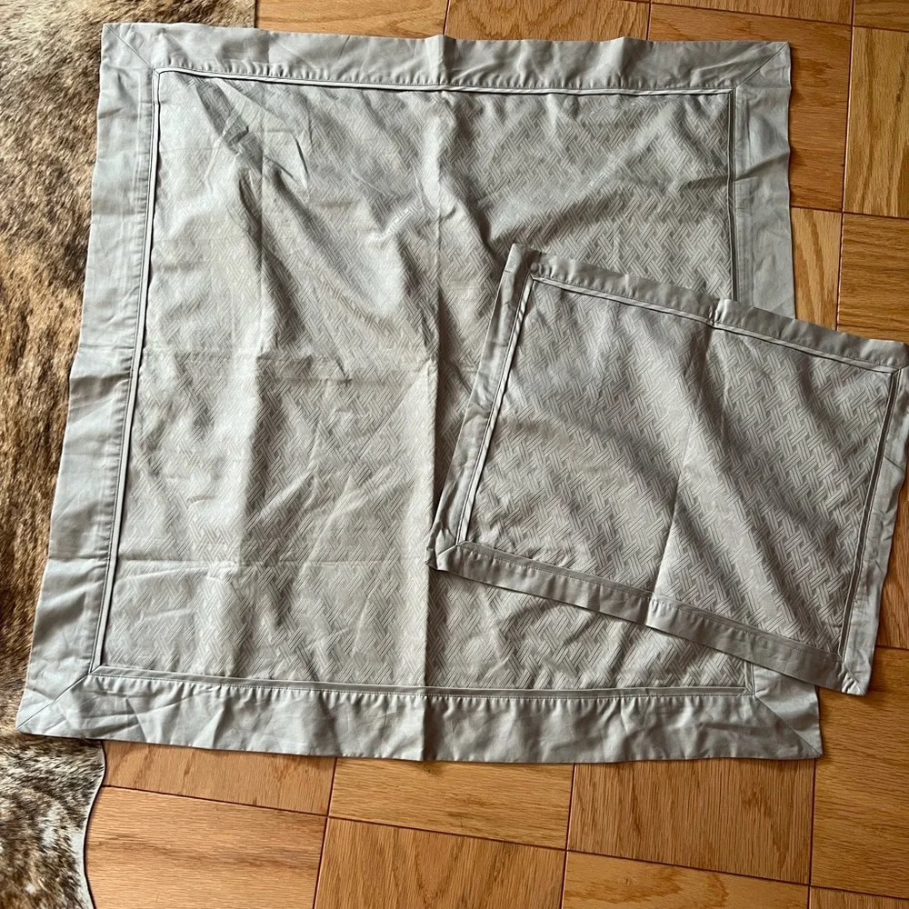 New Ralph Lauren home collection set Lux Bedford Jacquard Shams . Gray